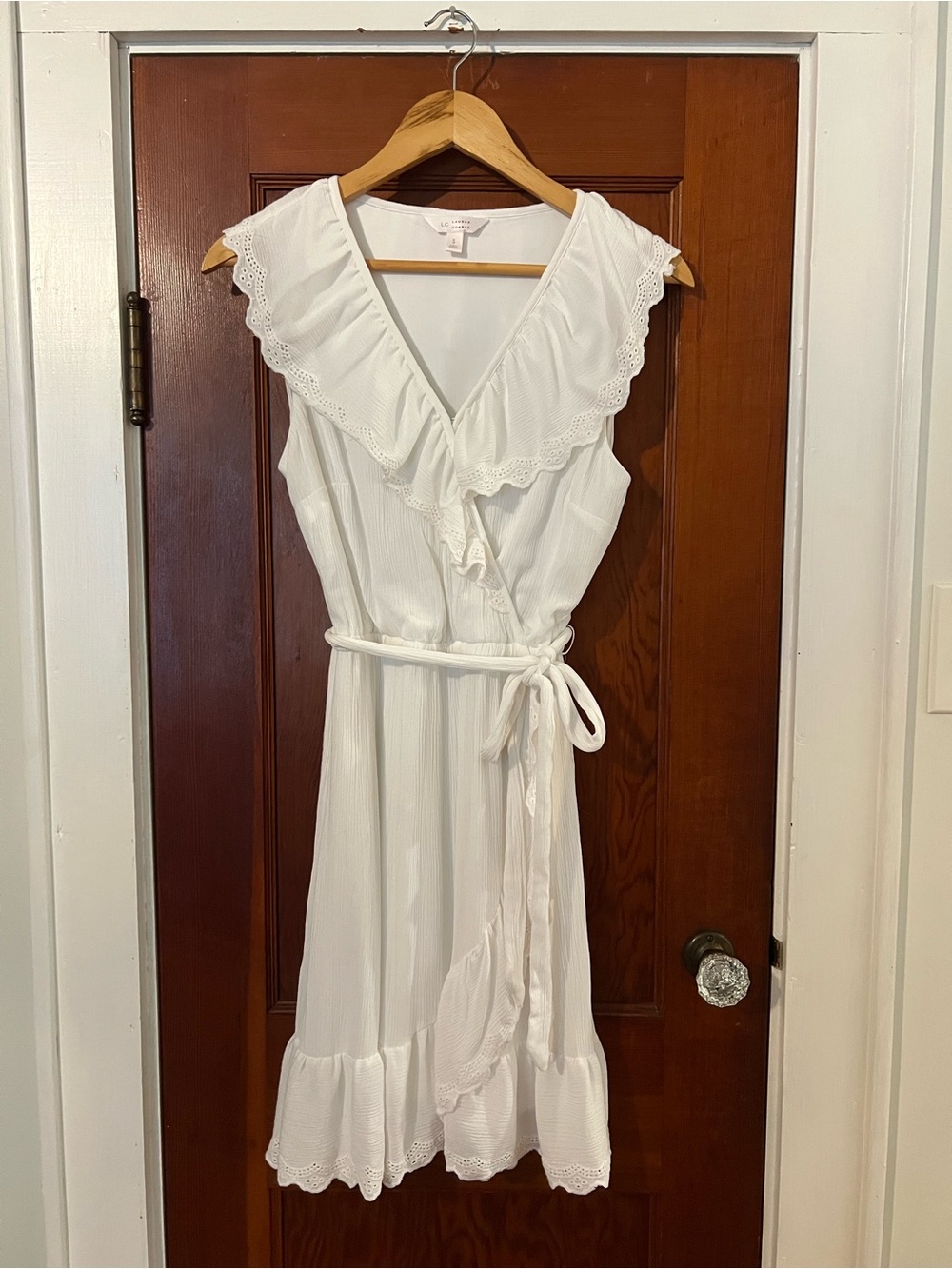 Lauren Conrad White Faux Wrap Eyelet Ruffle Dress Size Small Cottagecore Bridal - Picture 3 of 9